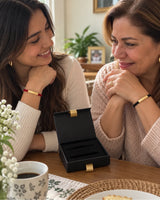 Pulseras “Dios Tiene el Control” — Set x2 + Estuche — resultado esperado